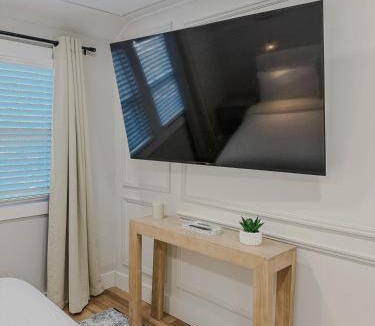 Hempstead Apartment | Lunavista Suite - 2B - 1BTH