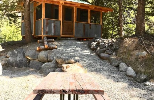 Pray Cabin | Lundy’s Slide Rock Mine
