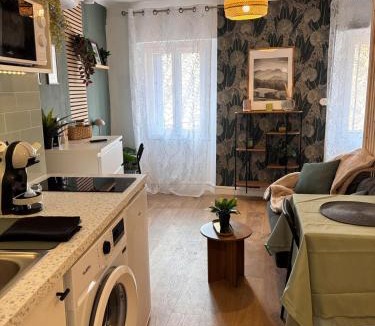 Belgentier Apartment | Lunea Cocon cinéma popcorn et café d'accueil