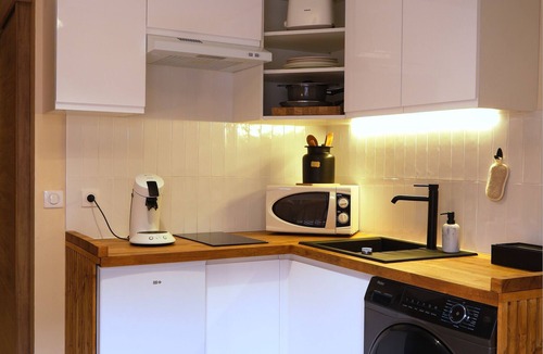 Dompierre-sur-Besbre Apartment | Lunéa - Premium Suite with Spa and Sauna