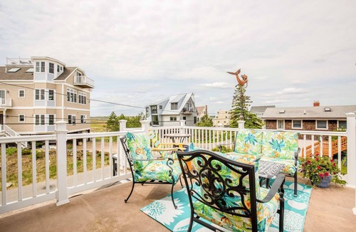 Newburyport House | Luney Dunes Penthouse