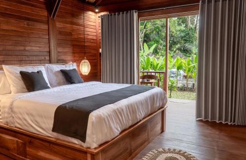 Tegallalang Villa | Lunga Cafe & Villa