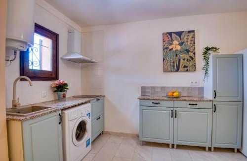 Bellcaire d'Emporda Apartment | Lunice