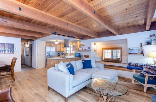 Deer Park House | LUPI02 - Cozy Sunriver Getaway, Hot Tub