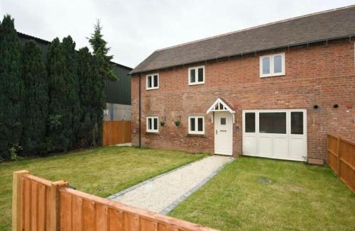 King's Bromley House | Lupin Farm Barn - New Barn Conversion