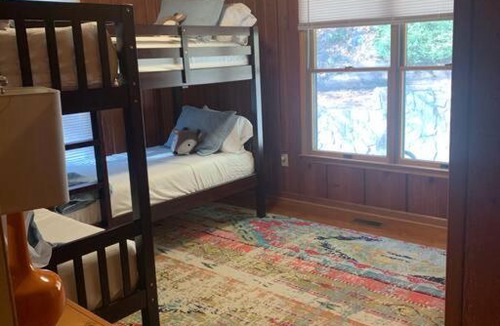 Lake Lure House | Lure Me Inn - WALK to all resort amenities
