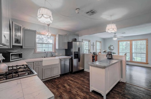 Central Southwest House | Lush 4BR Oasis w/Pool | Nature Views & Playroom
