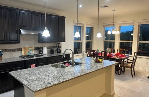 San Antonio Villa | Lush 7-Bedroom, Heated pool, Spa, Home theater, Game room, St2n