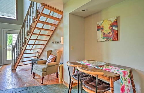 Wildwood Apartment | Lush Condo with Deck and Hang Gliding On-Site!