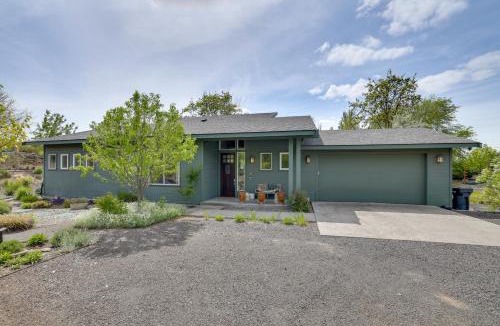 Walla Walla East House | Lush Retreat on Walla Walla’s Southeast Side!