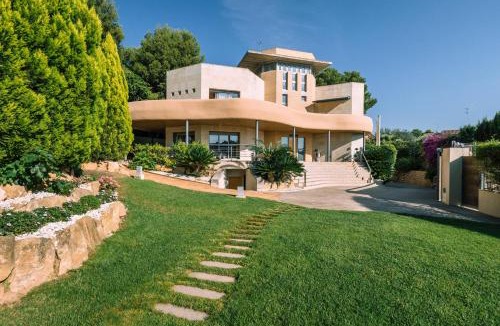 Godella House | Lushville - Luxurious Villa with Pool in Valencia