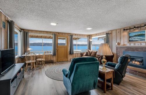 Camano Island House | Lutefisk Lodge