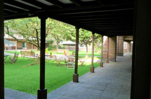 Rusholme Hotel | Luther King House