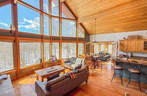 Lutsen Cabin | Lutsen Forest Retreat - Lutsen, Minnesota Vacation Cabin - Cascade Vacation Rent
