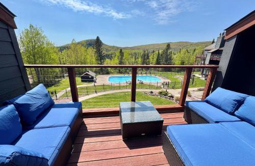 Lutsen House | Lutsen Mtn Ski in Ski out Pool Hot Tub Fire Pit