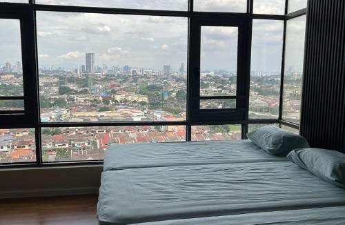 Ara Damansara Apartment | Luvy's Home Ara Damansara LRT LINKED