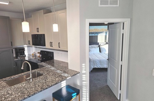 Lewisville Apartment | Lux 2 Bedroom king+twin trundle room, Pool views