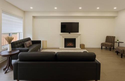 Mount Pleasant House | Lux 3 Bedroom Home near Public Transit