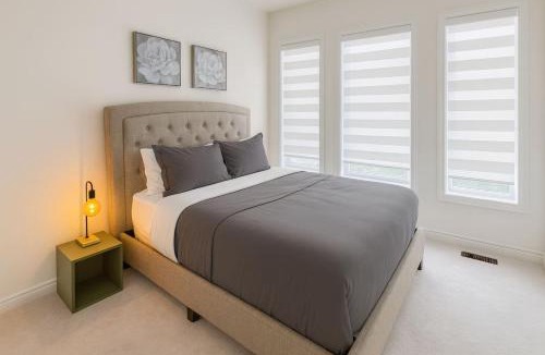 Mount Pleasant House | Lux 3 Bedroom Home near Public Transit