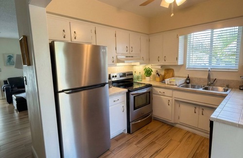 Central Corals House | Lux 3BD House, 5 Min To Holly Cross, HCA Hospital&Beaches