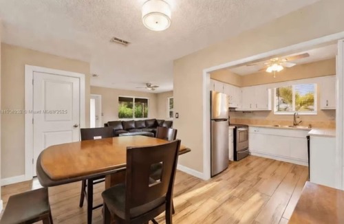 Central Corals House | Lux 3BD House, 5 Min To Holly Cross, HCA Hospital&Beaches