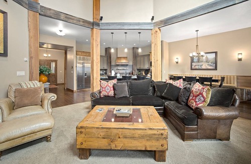 McCall House | Lux 4 Season Retreat! River Lodge w/Outdoor Pool, Sauna, & Gym! High End Furnishings Throughout!