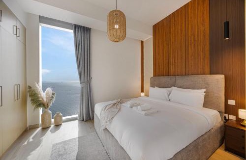 Dubai Marina Apartment | Lux 4BHK Ocean Views Great location in Marina