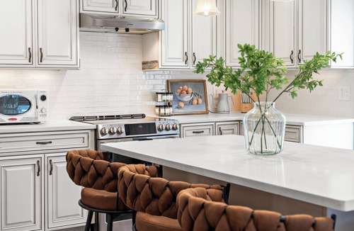 Winter Hill Apartment | LUX 4BR Somerville, Steps to Green Line, Free Parking, Game Room+Poker Table