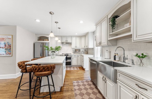 Winter Hill Apartment | LUX 4BR Somerville, Steps to Green Line, Free Parking, Game Room+Poker Table