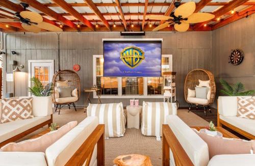 West Oak Hill House | Lux 5BR gem with Heated Pool, SPA, and Outdoor Movie Theater