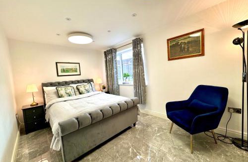 Waterlooville Villa | Lux 7 Bedroom residence