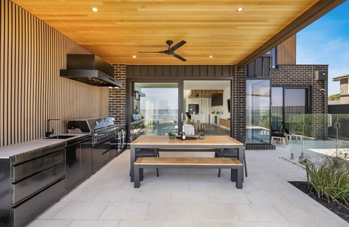 Yarrawonga House | Lux-74 on the Lake Su