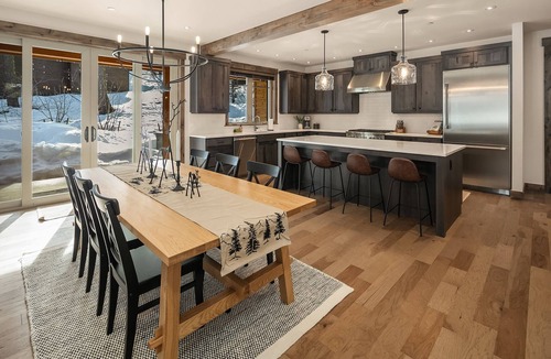 Cle Elum House | Lux and Elegant Suncadia Retreat! Hot Tub | Game Room | Outdoor TV-Fireplace