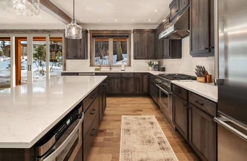 Cle Elum House | Lux and Elegant Suncadia Retreat! Hot Tub | Game Room | Outdoor TV-Fireplace