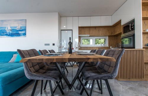 Umac Apartment | Lux apt Seashell Free Parking