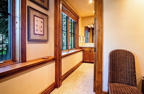 Warm Springs Condo | Lux Baldy Vista at Warm Springs Home + Hot Tub - Walk to SV Ski Lifts