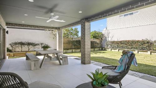 Merewether House | Lux Beach House at Merewether