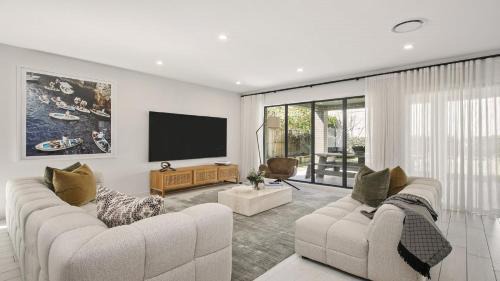 Merewether House | Lux Beach House at Merewether