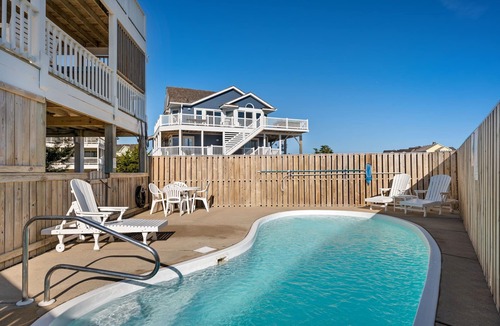 Nags Head House | Lux Beach House, Pool, Private Walk 2 Beach, Pets Arcade, Bikes, Loaded
