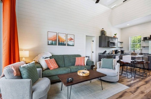 Sevierville Cabin | Lux Cabin | Lake Views, EV Charger, Game Room!