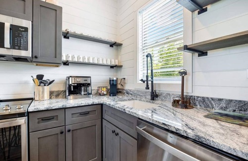 Sevierville Cabin | Lux Cabin | Lake Views, EV Charger, Game Room!