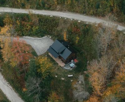 Killington House | Lux Chalet 4 Bd Fireplace HotTub AC Pet Friendly
