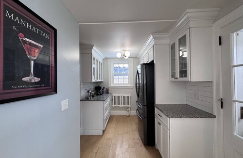 Framingham House | Lux Colonial Home: Game Room,Home Theatre,Karaoke