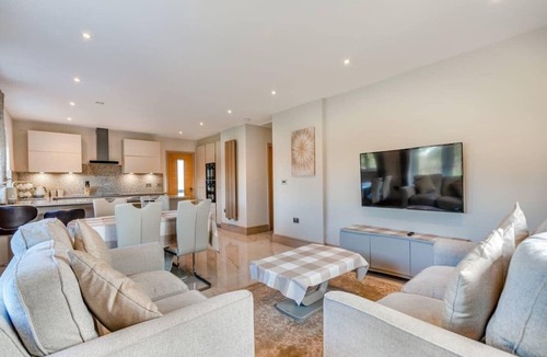 Blackburn House | Lux Cottage