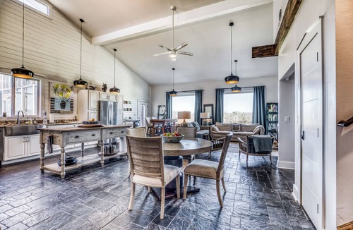 Brenham House | Lux Country Escape w/Pool - Min to Dowtown Brenham