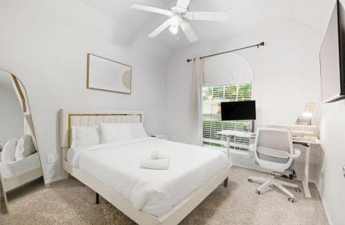 Frisco House | Lux Cozy 5B2B Home for Families