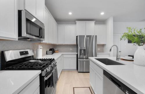 Del Valle House | Lux Cozy Home l SE Austin near F1-COTA-ABIA-Tesla