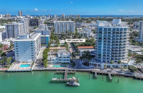 West Avenue Condo | Lux Designer Apt 2BR/2BA in the Heart of MIA Beach