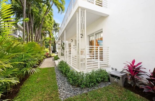 West Avenue Apartment | Lux Designer Apt 2BR/2BA in the Heart of MIA Beach