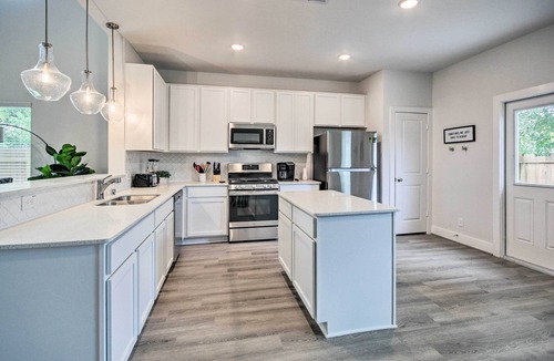 Southeast Houston House | Lux Escape w/GameRm Near DTown